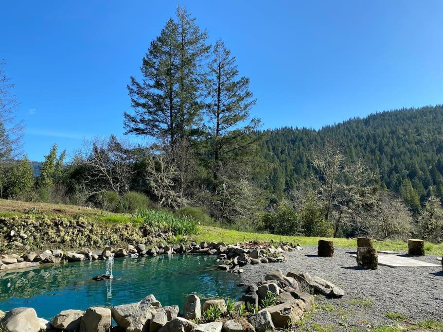 Avenue Of The Giants Caraway Cottage Miranda Bagian luar foto